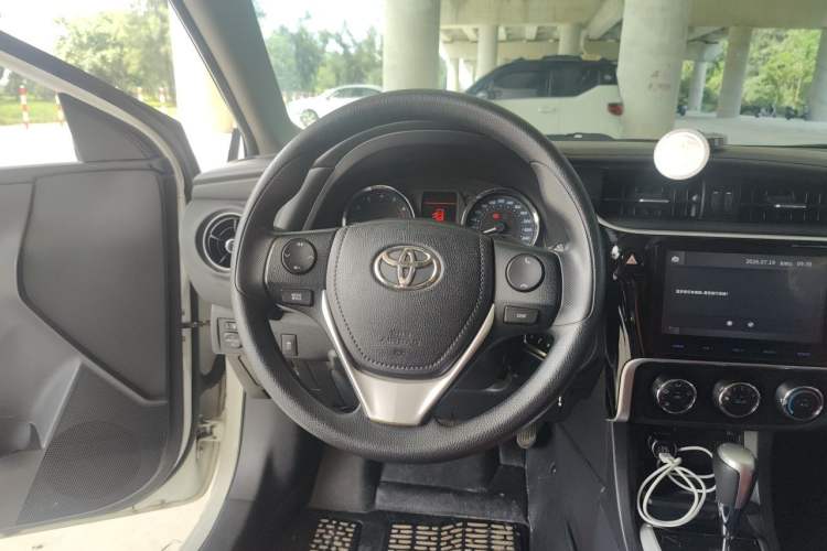 Used Toyota Corolla 2017 Revised Version 1.2T S-CVT GL-i Steering Wheel