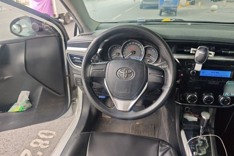 Used Toyota Corolla 2017 Revised Version 1.6L S-CVT GL Steering Wheel