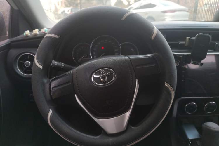 Used Toyota Corolla 2017 Revised Version 1.2T S-CVT GL Steering Wheel