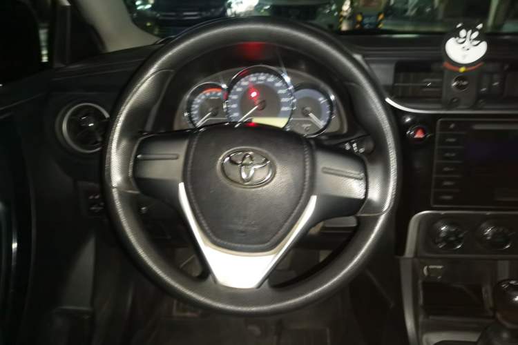Used Toyota Corolla 2017 Revised Version 1.2T Manual GL Steering Wheel