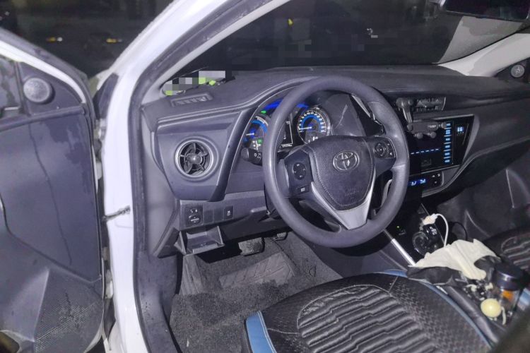Used Toyota Corolla 2017 Revised Dual-Engine 1.8L E-CVT Leading Edition Steering Wheel