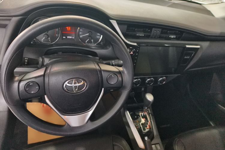 Used Toyota Corolla 2017 Revised Version 1.2T S-CVT GL-i Steering Wheel