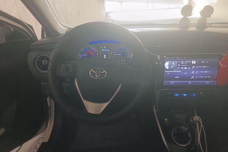 Used Toyota Corolla 2017 Revised Dual-Engine 1.8L E-CVT Elite Edition Steering Wheel