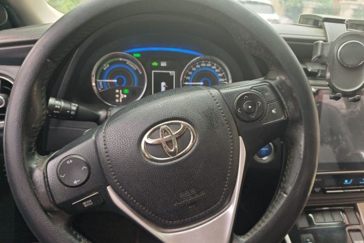 Used Toyota Corolla 2017 Revised Dual-Engine 1.8L E-CVT Elite Edition Steering Wheel