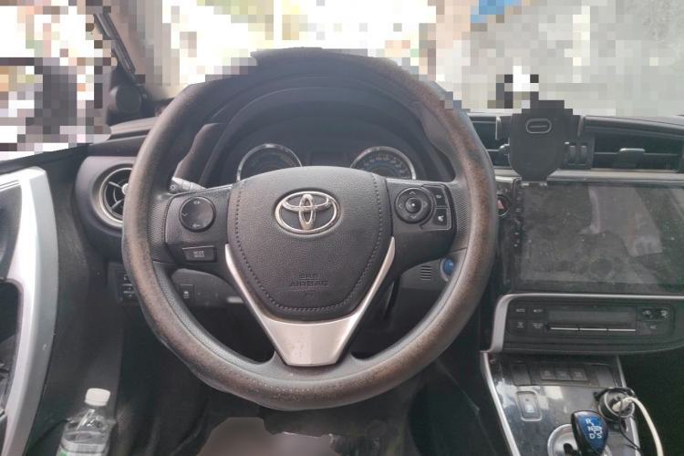 Used Toyota Corolla 2017 Revised Dual-Engine 1.8L E-CVT Leading Edition Steering Wheel
