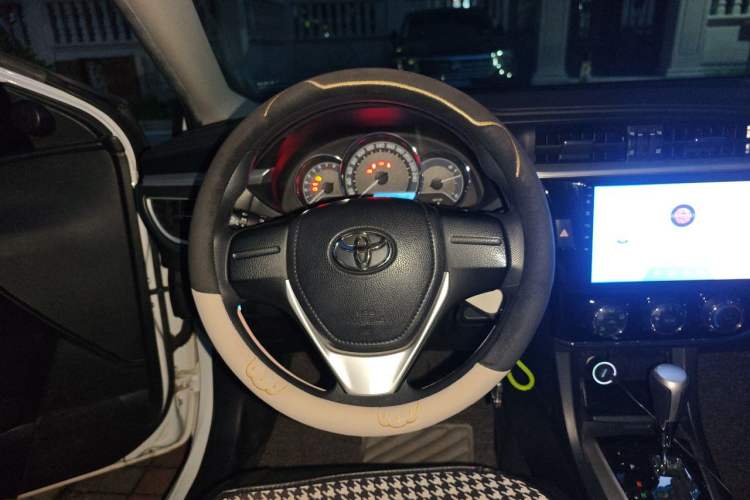 Used Toyota Corolla 2017 Revised Version 1.6L S-CVT GL Steering Wheel