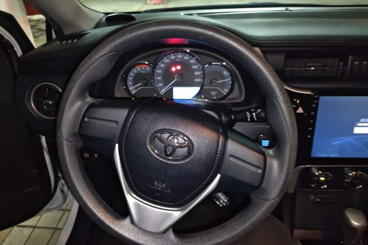 Used Toyota Corolla 2017 Revised Version 1.2T S-CVT GL Steering Wheel