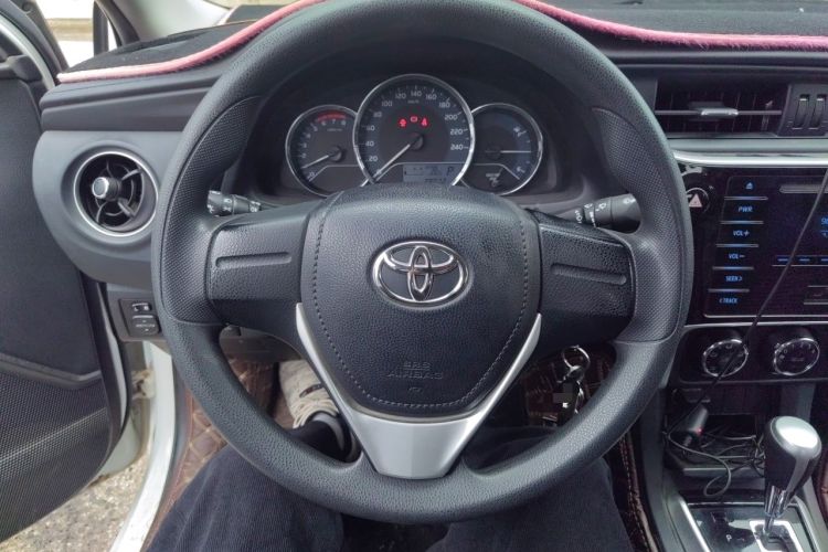Used Toyota Corolla 2017 Revised Version 1.2T S-CVT GL Steering Wheel