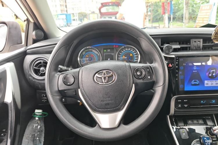 Used Toyota Corolla 2017 Revised Dual-Engine 1.8L E-CVT Leading Edition Steering Wheel