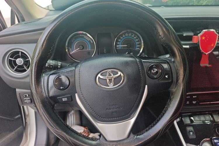 Used Toyota Corolla 2017 Revised Dual-Engine 1.8L E-CVT Leading Edition Steering Wheel