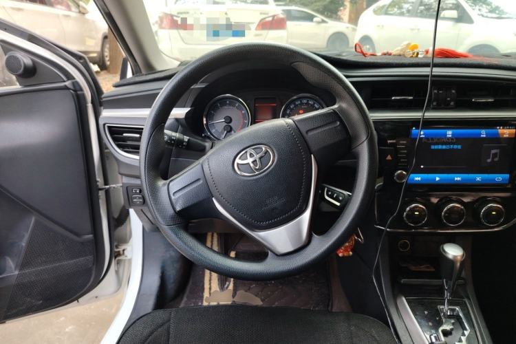 Used Toyota Corolla 2017 1.2T CVT GL-i Steering Wheel