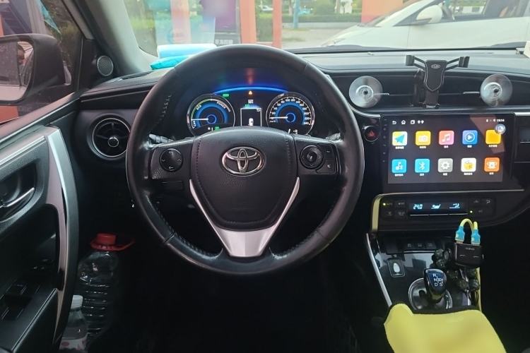 Used Toyota Corolla 2017 Revised Dual-Engine 1.8L E-CVT Elite Edition Steering Wheel