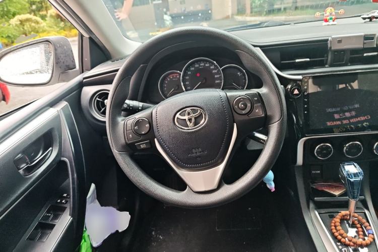 Used Toyota Corolla 2017 Revised Version 1.2T S-CVT GL Steering Wheel