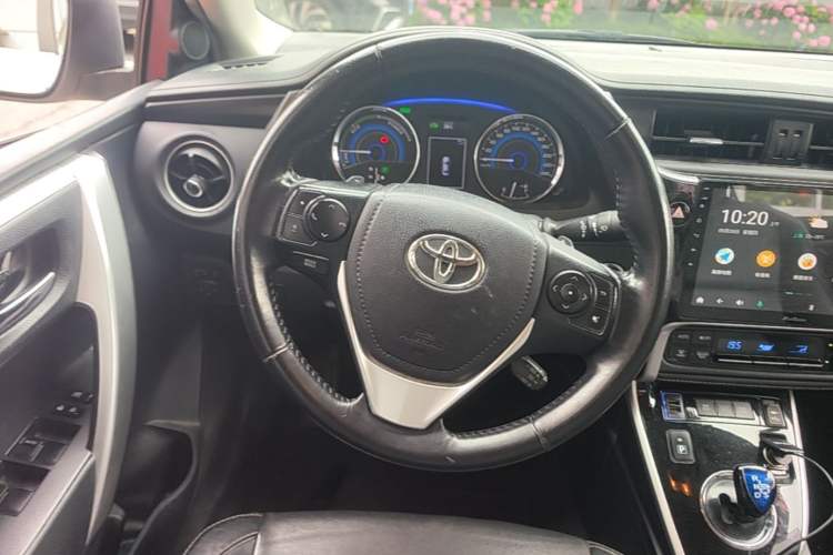 Used Toyota Corolla 2017 Revised Dual-Engine 1.8L E-CVT Luxury Edition Steering Wheel