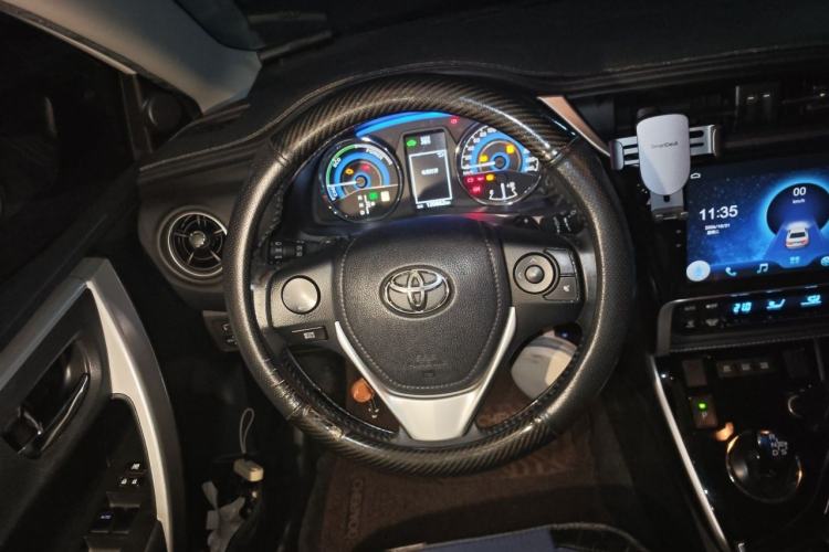 Used Toyota Corolla 2017 Revised Dual-Engine 1.8L E-CVT Elite Edition Steering Wheel