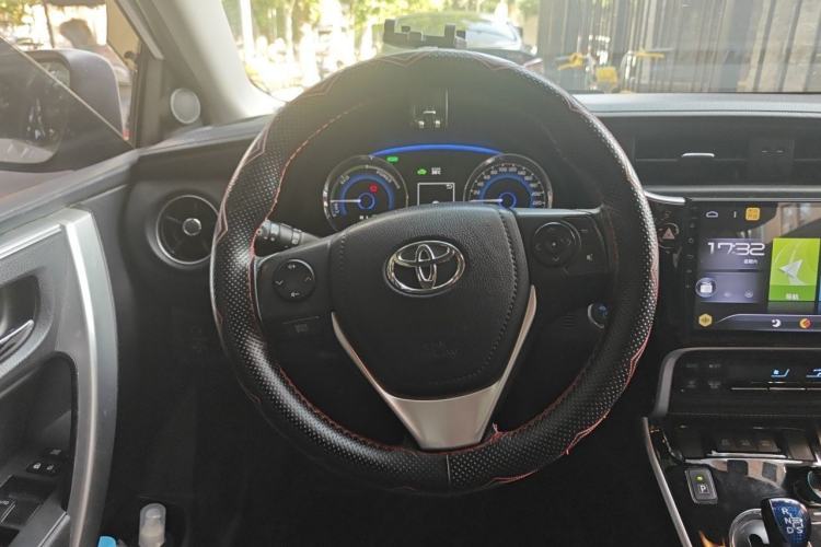 Used Toyota Corolla 2017 Revised Dual-Engine 1.8L E-CVT Leading Edition Steering Wheel