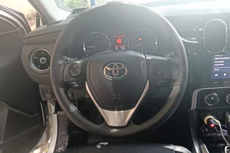 Used Toyota Corolla 2017 Revised Version 1.2T S-CVT GL-i Leather Edition Steering Wheel