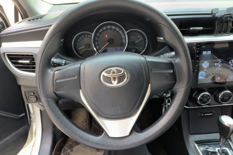 Used Toyota Corolla 2017 Revised Version 1.6L S-CVT GL Steering Wheel