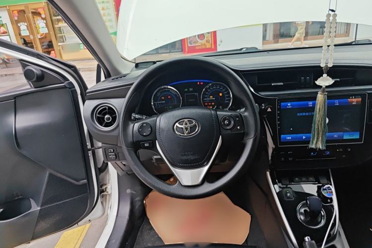 Used Toyota Corolla 2017 Revised Dual-Engine 1.8L E-CVT Leading Edition Steering Wheel