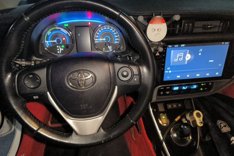 Used Toyota Corolla 2017 Revised Dual-Engine 1.8L E-CVT Elite Edition Steering Wheel