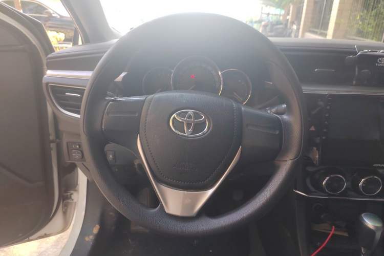 Used Toyota Corolla 2017 1.2T CVT GL Steering Wheel