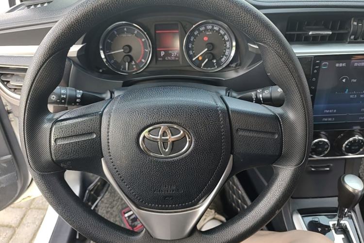 Used Toyota Corolla 2017 1.2T CVT GL-i Steering Wheel