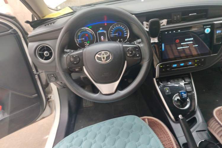 Used Toyota Corolla 2017 Revised Dual-Engine 1.8L E-CVT Leading Edition Steering Wheel