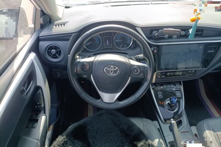 Used Toyota Corolla 2017 Revised Dual-Engine 1.8L E-CVT Elite Edition Steering Wheel