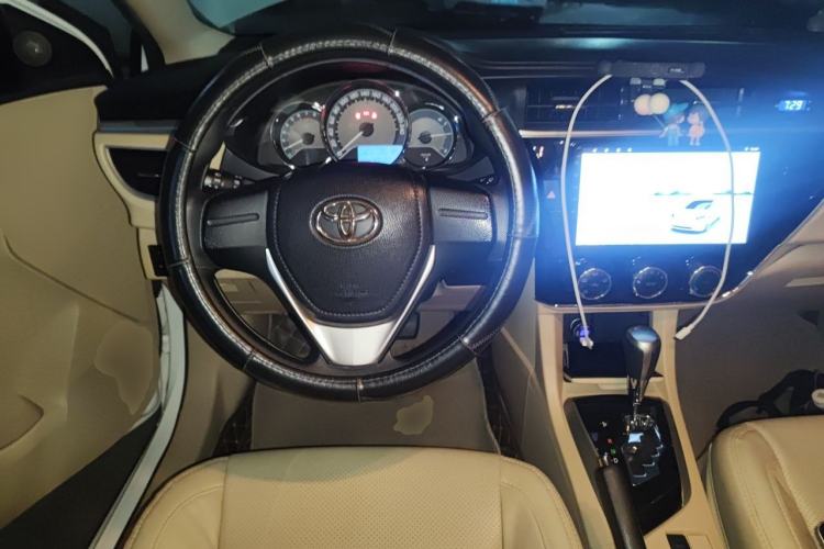 Used Toyota Corolla 2017 1.6L CVT GL Steering Wheel
