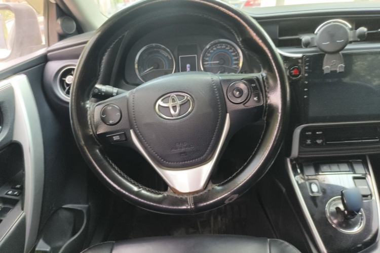 Used Toyota Corolla 2017 Revised Dual-Engine 1.8L E-CVT Leading Edition Steering Wheel