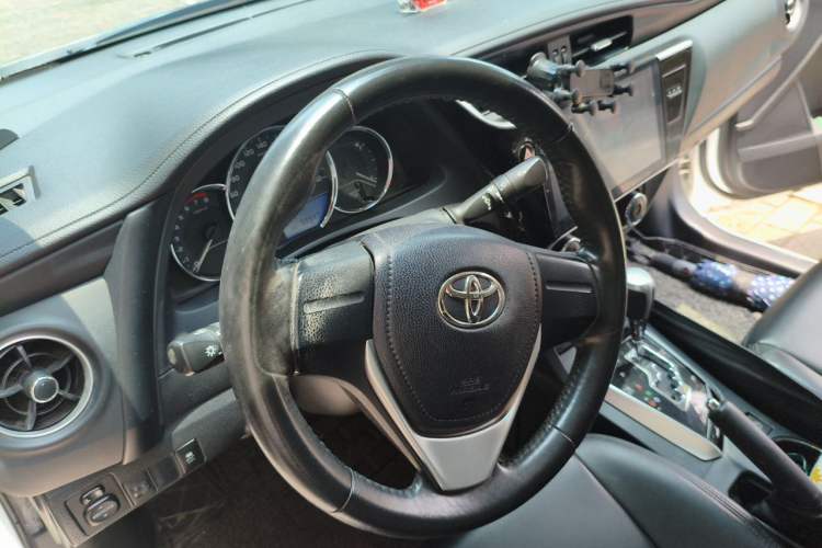 Used Toyota Corolla 2017 Revised Version 1.2T S-CVT GL Steering Wheel