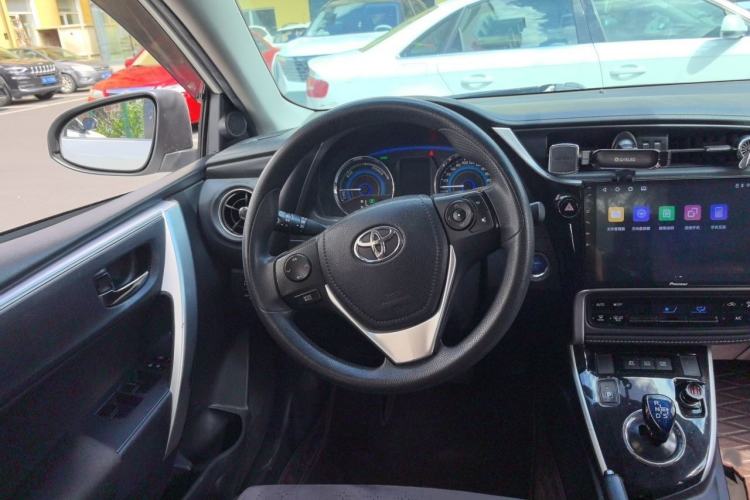 Used Toyota Corolla 2017 Revised Dual-Engine 1.8L E-CVT Leading Edition Steering Wheel