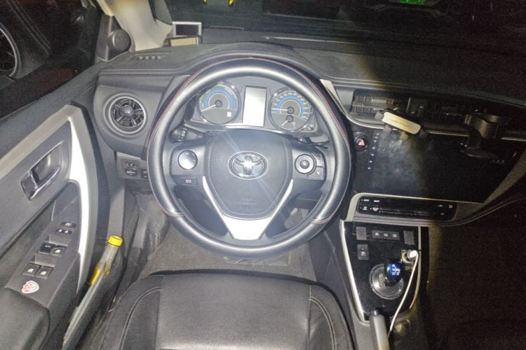 Used Toyota Corolla 2017 Revised Dual-Engine 1.8L E-CVT Leading Edition Steering Wheel