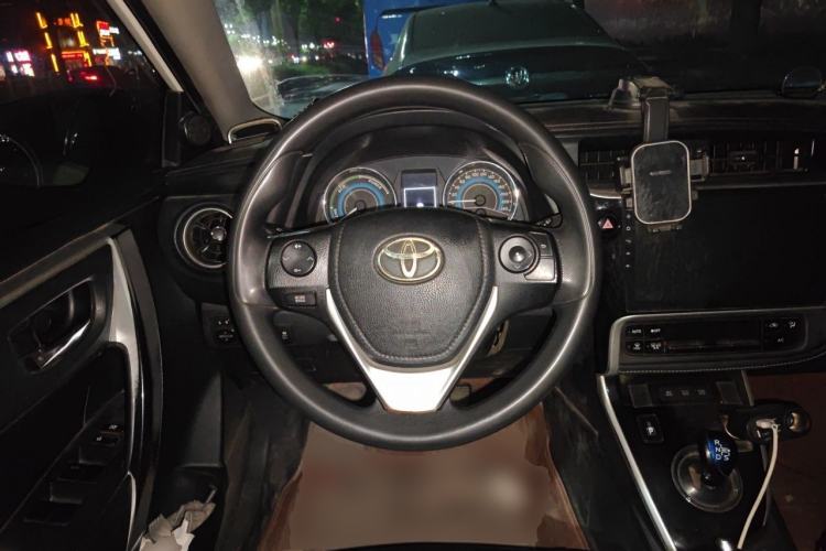 Used Toyota Corolla 2017 Revised Dual-Engine 1.8L E-CVT Leading Edition Steering Wheel
