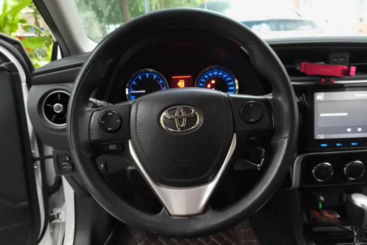 Used Toyota Corolla 2017 Revised Version 1.2T S-CVT GL-i Steering Wheel
