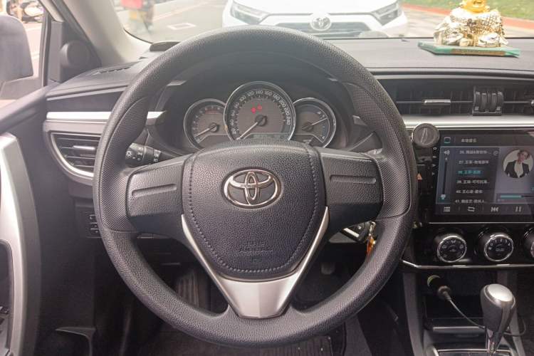 Used Toyota Corolla 2017 1.2T CVT GL Steering Wheel