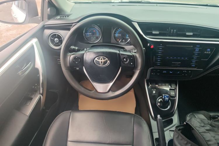 Used Toyota Corolla 2017 Revised Dual-Engine 1.8L E-CVT Leading Edition Steering Wheel