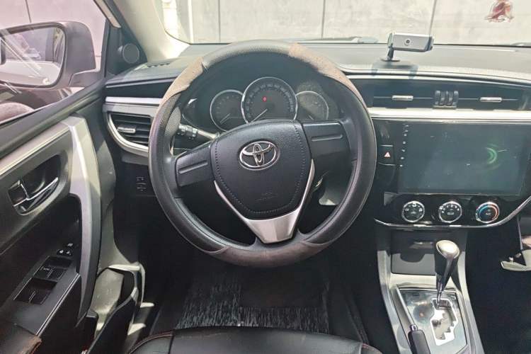 Used Toyota Corolla 2017 1.6L CVT GL Steering Wheel