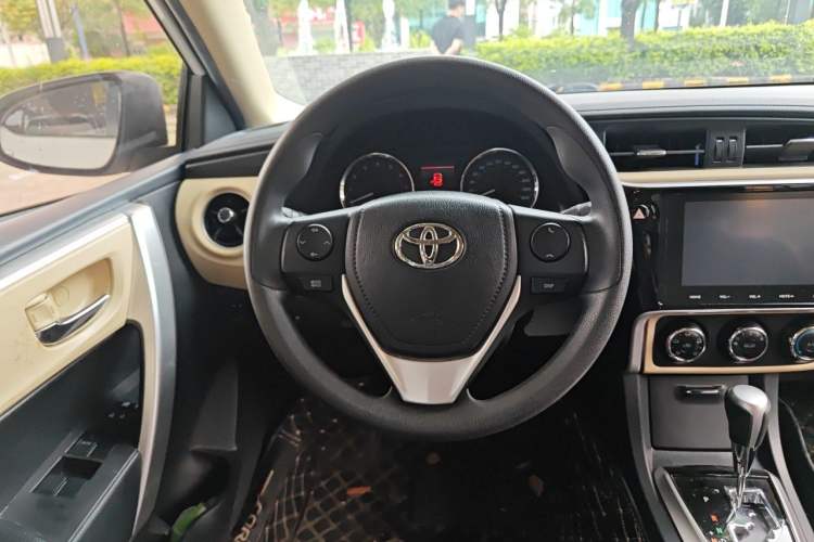 Used Toyota Corolla 2017 Revised Version 1.2T S-CVT GL-i Steering Wheel