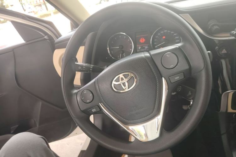 Used Toyota Corolla 2017 Revised Version 1.2T S-CVT GL-i Steering Wheel