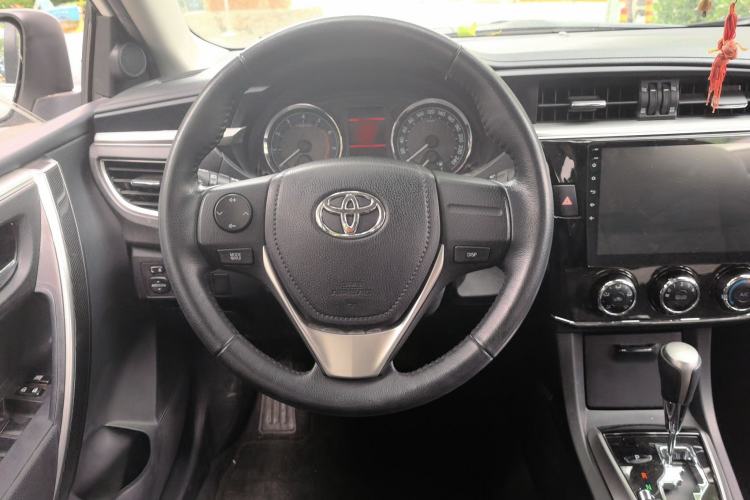 Used Toyota Corolla 2017 1.2T CVT GL-i Leather Edition Steering Wheel