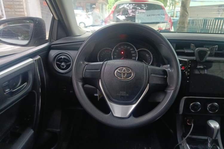 Used Toyota Corolla 2017 1.2T CVT GL Steering Wheel