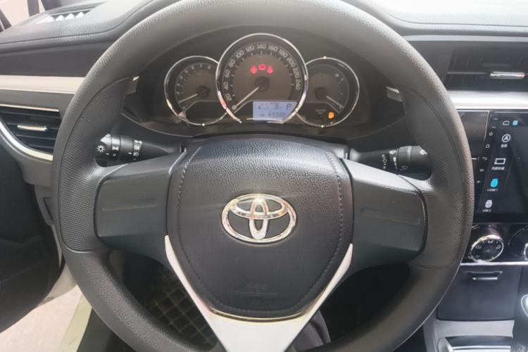 Used Toyota Corolla 2017 Revised Version 1.6L S-CVT GL Steering Wheel