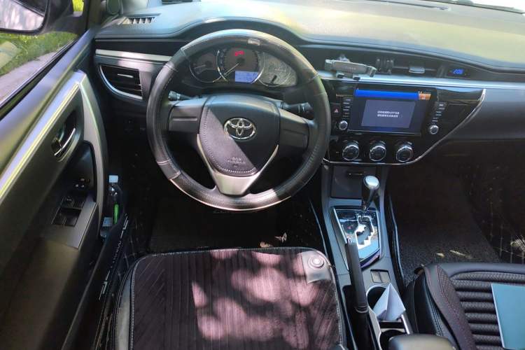 Used Toyota Corolla 2017 1.6L CVT GL Steering Wheel