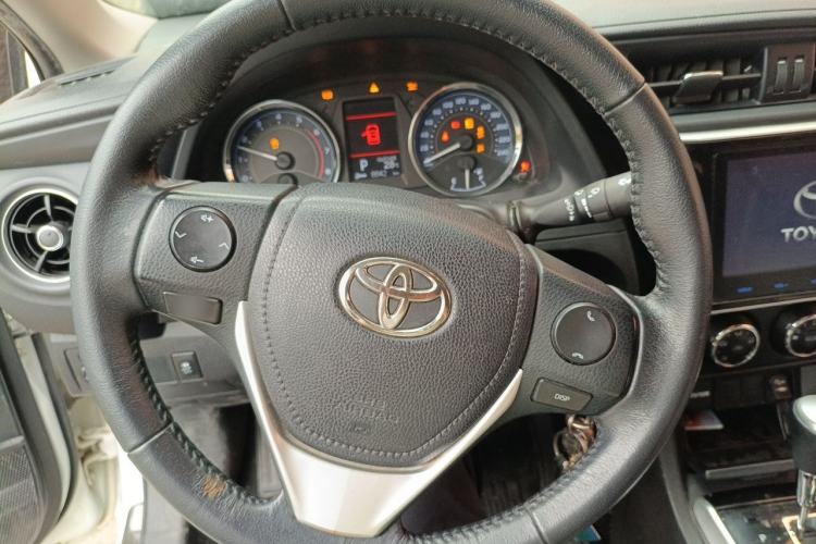 Used Toyota Corolla 2017 Revised Version 1.2T S-CVT GL-i Leather Edition Steering Wheel