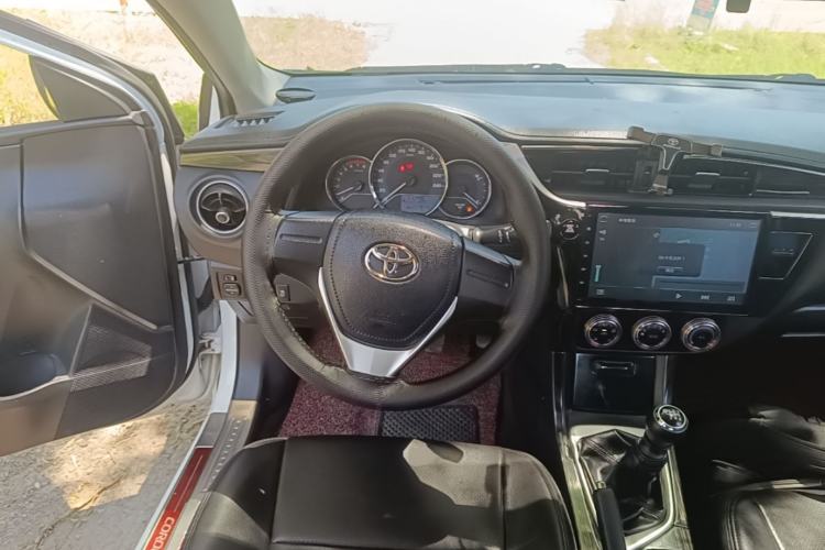 Used Toyota Corolla 2017 Revised Version 1.2T Manual GL Steering Wheel