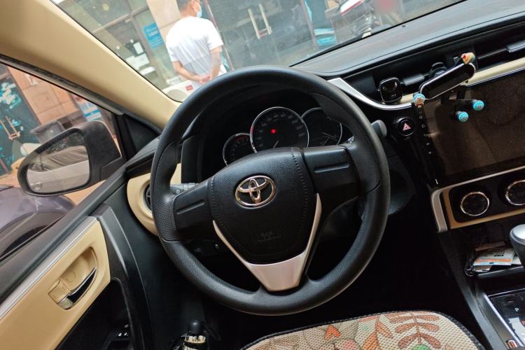 Used Toyota Corolla 2017 Revised Version 1.2T S-CVT GL Steering Wheel