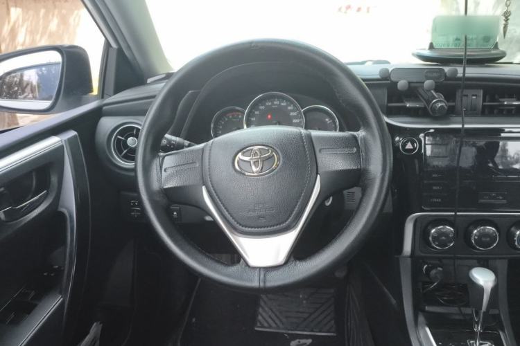 Used Toyota Corolla 2017 Revised Version 1.2T S-CVT GL Steering Wheel