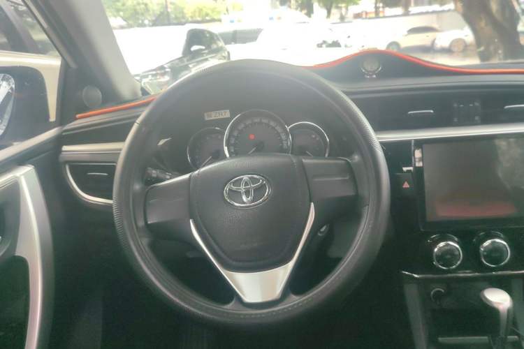 Used Toyota Corolla 2017 Revised Version 1.6L S-CVT GL Steering Wheel