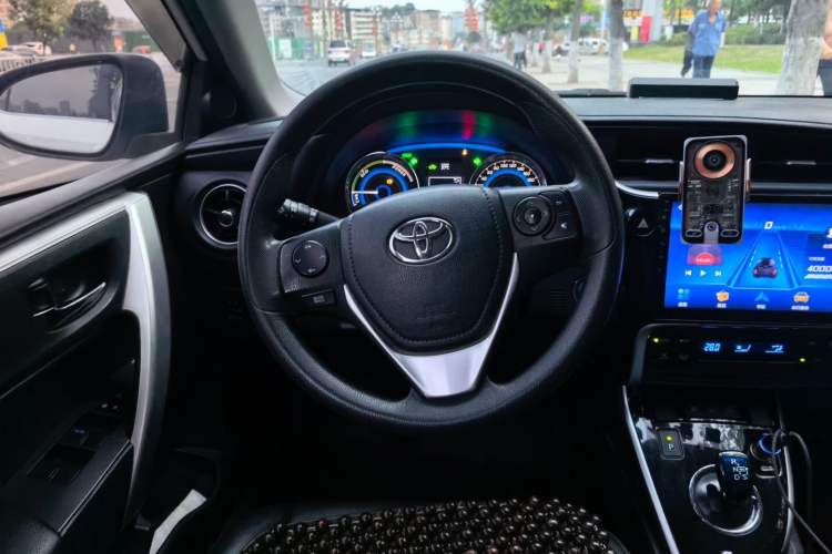 Used Toyota Corolla 2017 Revised Dual-Engine 1.8L E-CVT Leading Edition Steering Wheel